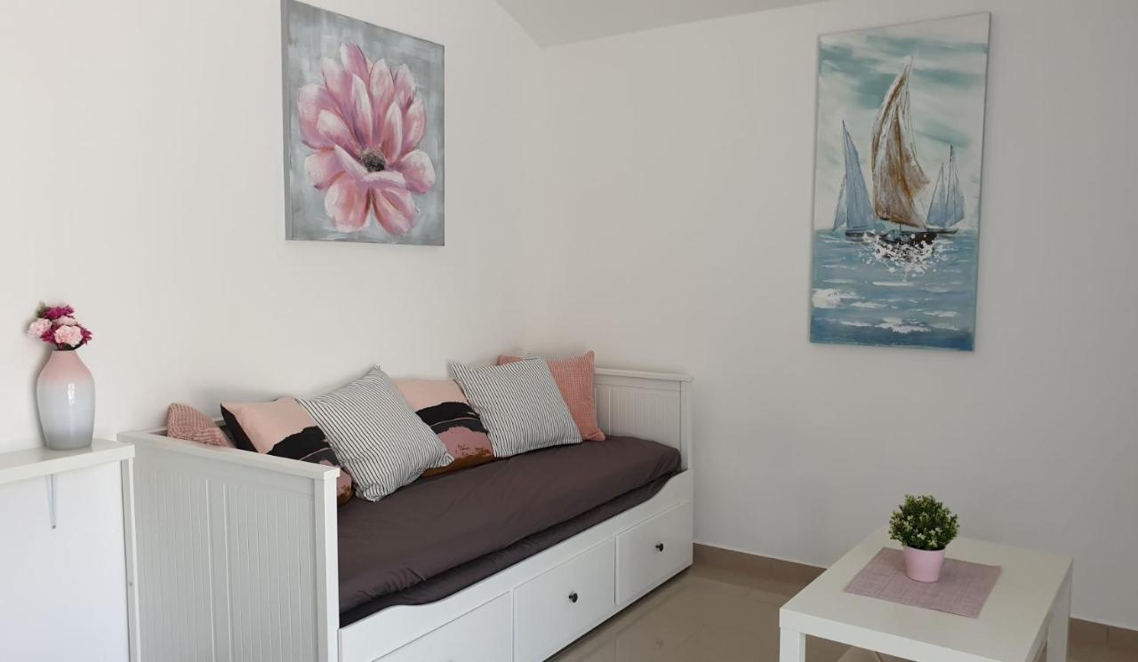 Apartments Solta Rogač 외부 사진